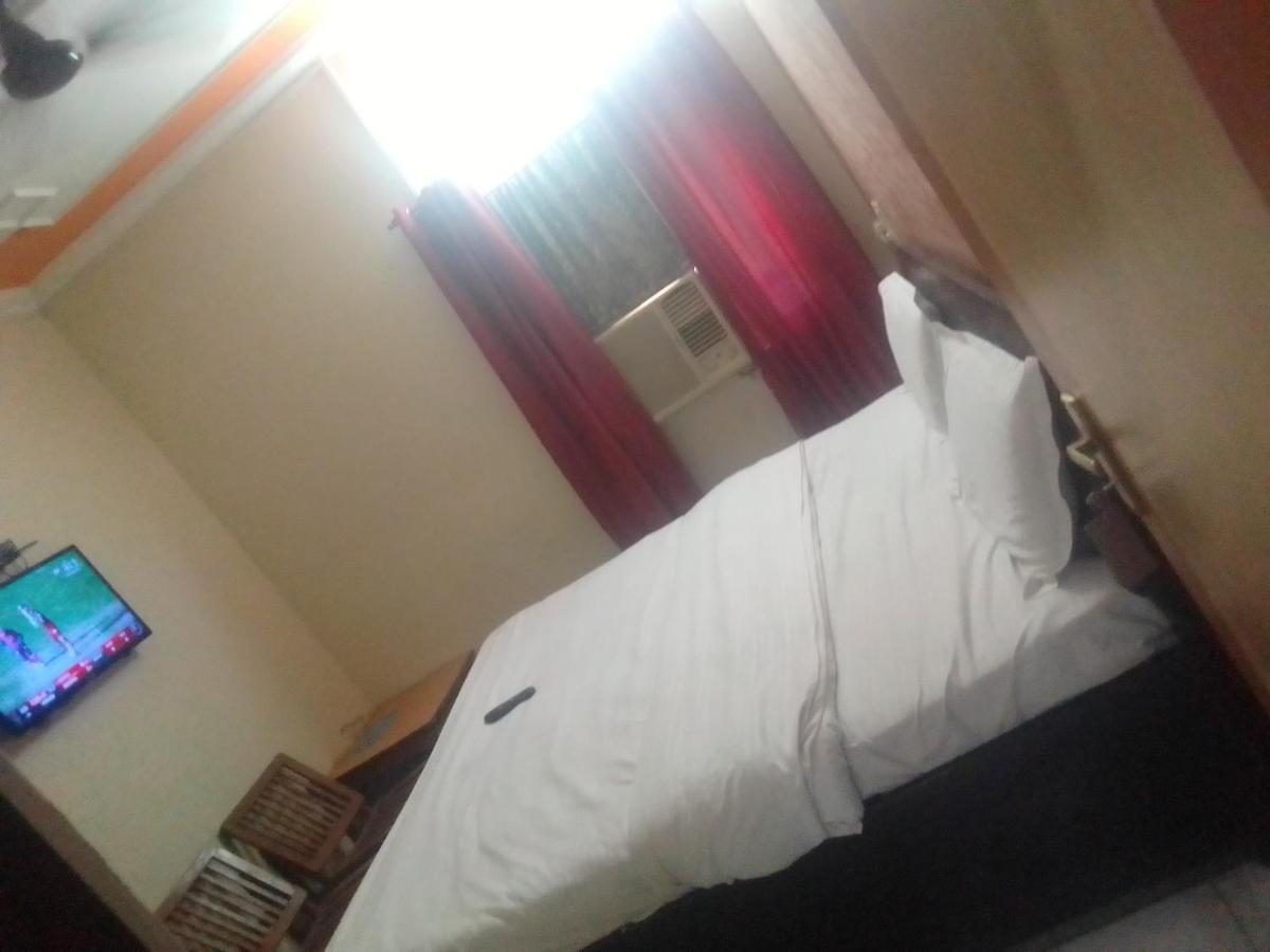 Hotel Diamond Palace 45C Chandigarh Bagian luar foto