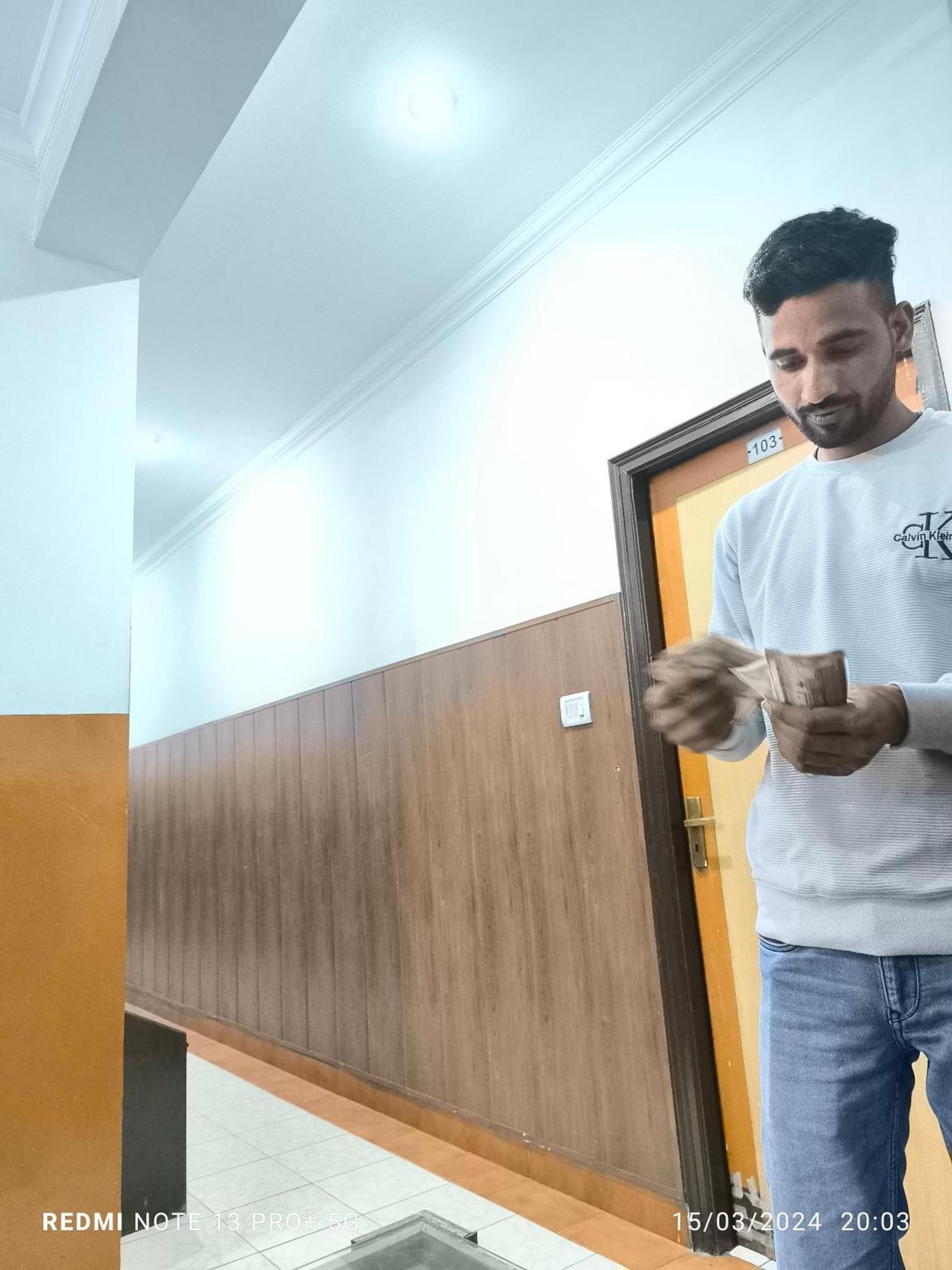 Hotel Diamond Palace 45C Chandigarh Bagian luar foto